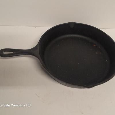 10" Lodge cast iron skillet