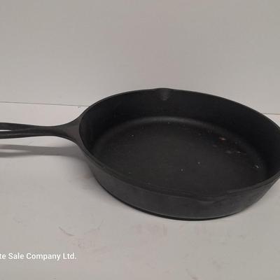 10" Lodge cast iron skillet