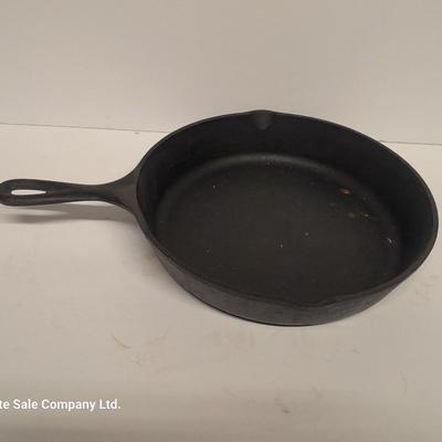 10" Lodge cast iron skillet