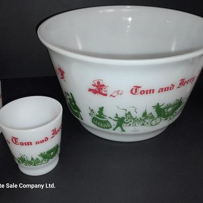 Antique vintage Tom & Jerry's punch bowl with 12 Tom & Jerry's Mugs