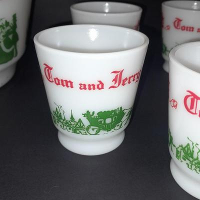 Antique vintage Tom & Jerry's punch bowl with 12 Tom & Jerry's Mugs