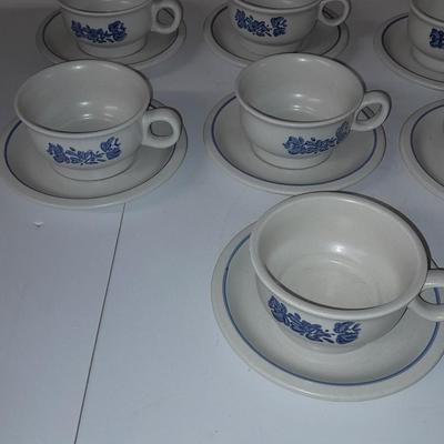 Pfaltzgraff Yorktown Stoneware dish set