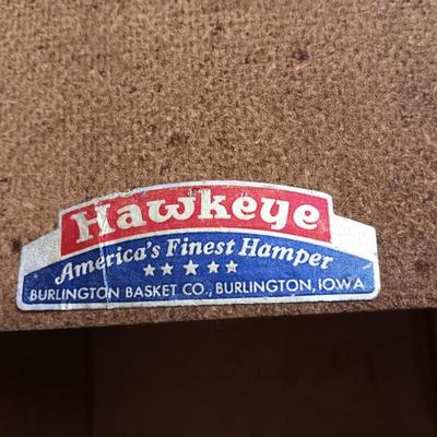 Vintage Hawkeye America's Finest Hamper Burlington basket co. Iowa Picnic basket