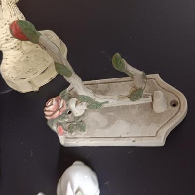 Cast Iron chicken door stop - metal hooks/hangers = two ceramic rabbits and two decorative baskets