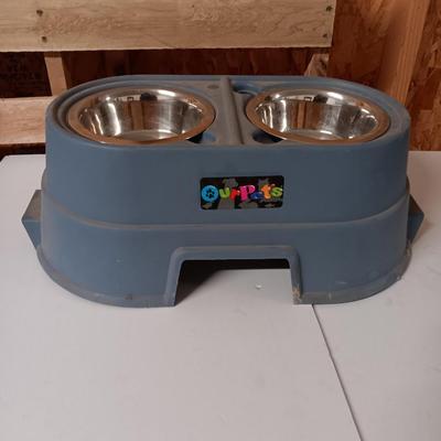 Our pets raised water & food bowls with stand = stainless steel