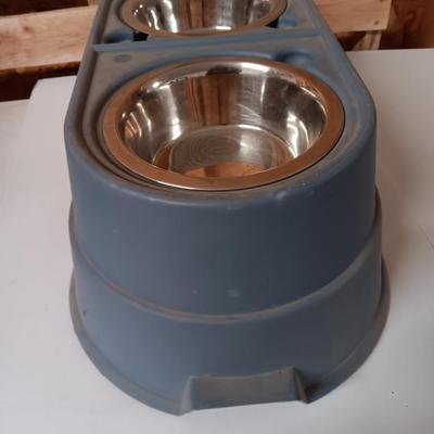 Our pets raised water & food bowls with stand = stainless steel