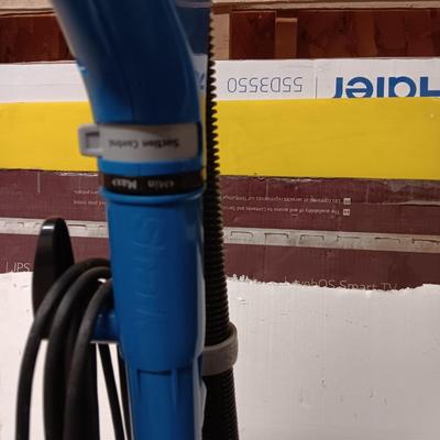 Shark bagless vacuum cleaner with Great value sweeper Wet & Dry