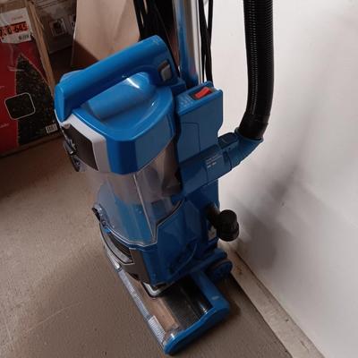 Shark bagless vacuum cleaner with Great value sweeper Wet & Dry