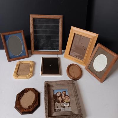 Small decorative picture frames