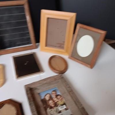 Small decorative picture frames