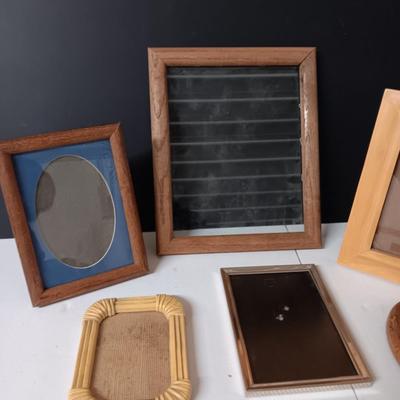 Small decorative picture frames
