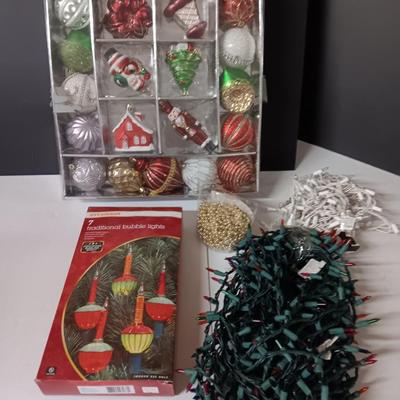 Neat Christmas Ornaments - Bubble Lights - and Christmas lights