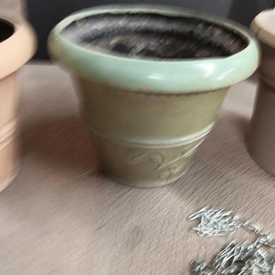 Plastic flowerpots - Weed sprayers - and small chain