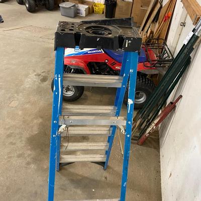 WERNER 6ft Fiberglass Ladder