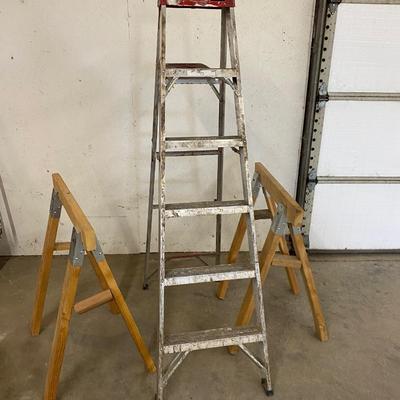 WERNER 6ft Aluminum Ladder and Sawhorses