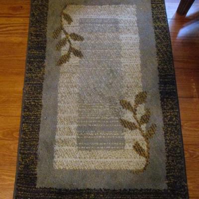 Set Of 4 Royalty Rugs (Different Sizes)