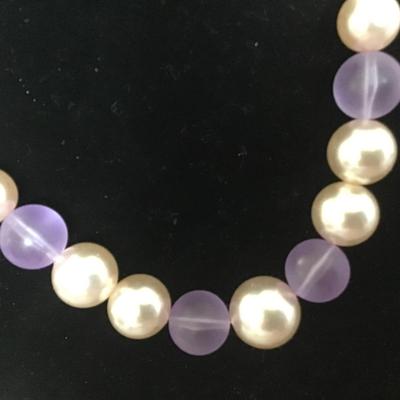 Vintage Fashion Necklace Clear Purple Beaded wit Faux Pearl