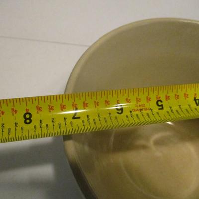 7" 1 1/2 qt Robinson Ransbottom Roseville Mixing Bowl