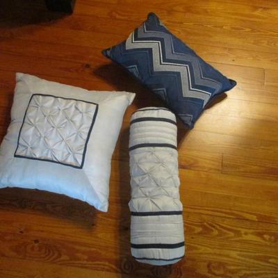 Throw Pillows