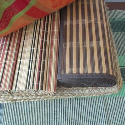 Placemats, Linens, and Serving Dish