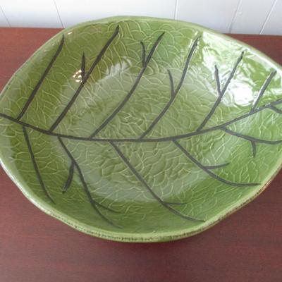Cracker Barrel Leaf Bowl