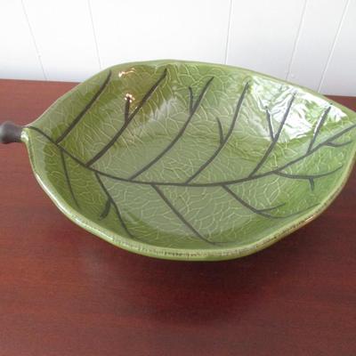 Cracker Barrel Leaf Bowl