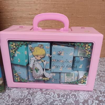PRECIOUS MOMENTS CASE FILLED W/FIGURINES, COLLECTORS CLUB BOX AND NIGHT LIGHT NOAH'S ARK
