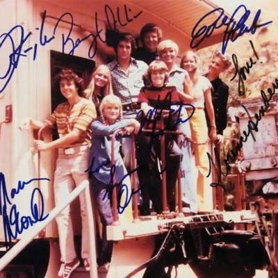 The Brady Bunch signed cast photo 
