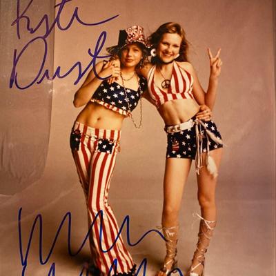 Dick Michelle Williams and Kirsten Dunst signed movie photo