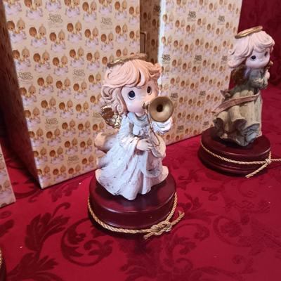 3 MUSIC BOX PRECIOUS MOMENTS FIGURINES