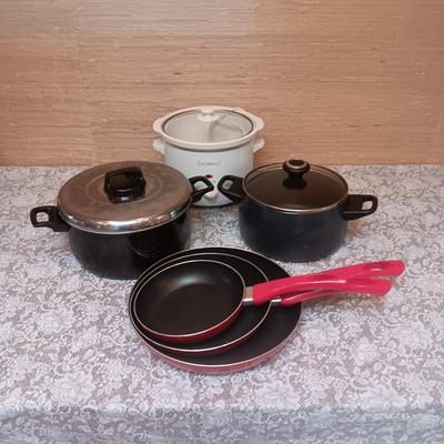 PAMPERED CHEF AND OTHER COOKWARE