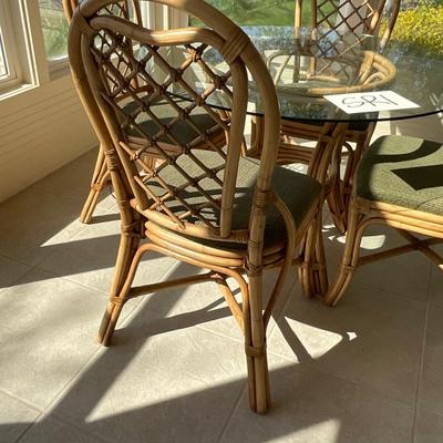 SR1-Braxton Culler Table with 4 chairs