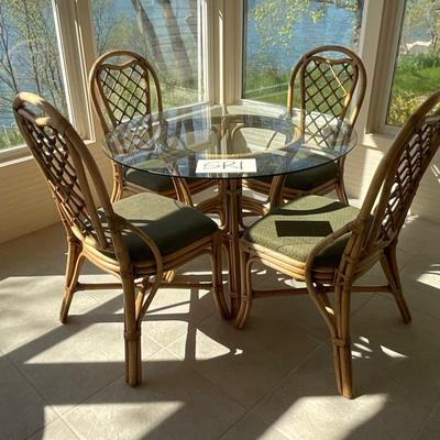 SR1-Braxton Culler Table with 4 chairs