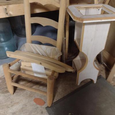 Assorted Wood Pieces- Includes Basket Bottoms and Handles (#2)