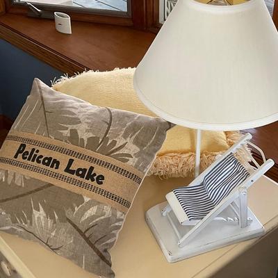 FR2-Pillows and Lamp