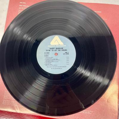 Vintage 33RPM Vinyl Record Album: Barry Manilow 