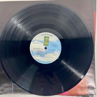 Vintage Vinyl 33RPM Record Album: Lina Ronstadt Greatest Hits