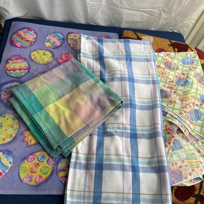 Easter tablecloths & rugs