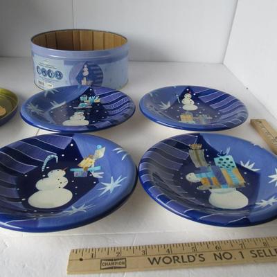 Set of Snowman Plates in Tin, Marked Sakura