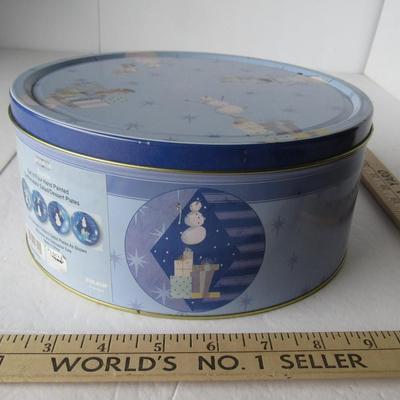Set of Snowman Plates in Tin, Marked Sakura