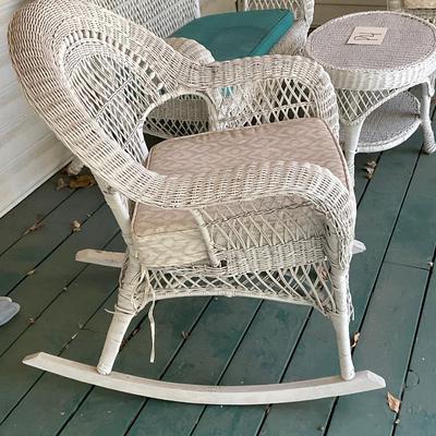 P4-Wicker Set