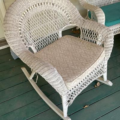 P4-Wicker Set