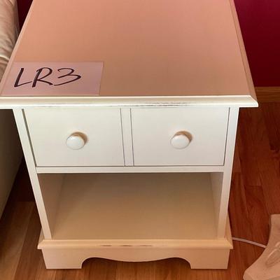 LR3-Side Table