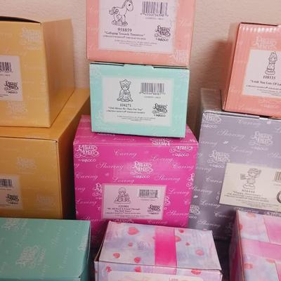 PRECIOUS MOMENTS FIGURINES (1)
