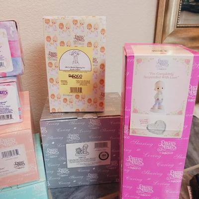 PRECIOUS MOMENTS FIGURINES (2)