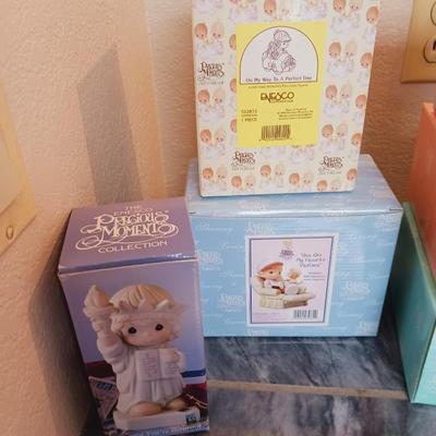 PRECIOUS MOMENTS FIGURINES (2)