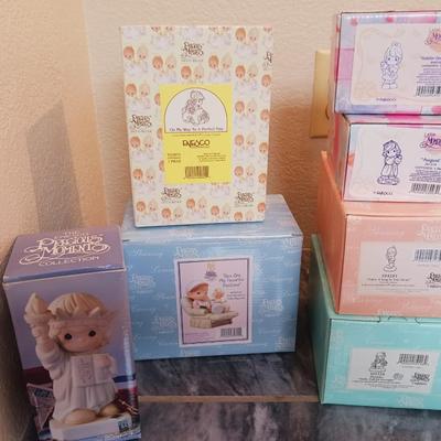 PRECIOUS MOMENTS FIGURINES (2)