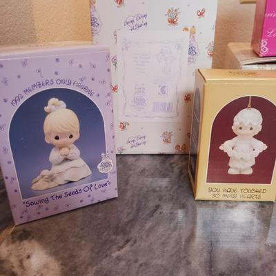 PRECIOUS MOMENTS FIGURINES (5)