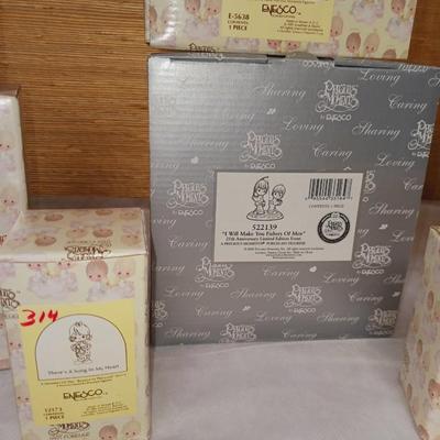 PRECIOUS MOMENTS FIGURINES (10)