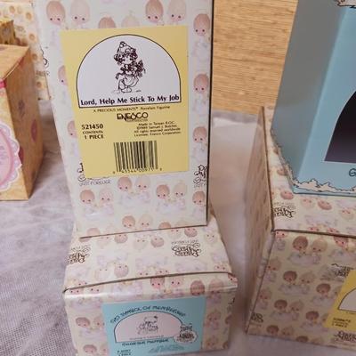 PRECIOUS MOMENTS FIGURINES (11)